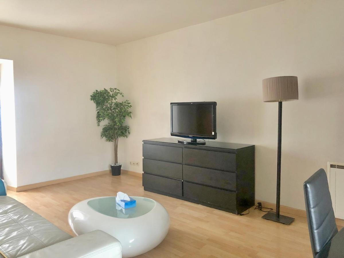 Duplex 2 Chambres 4 Personnes - Bourg De Saclay Exterior photo